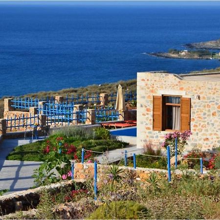 Stone Villa I In Petres Pétresz Kültér fotó