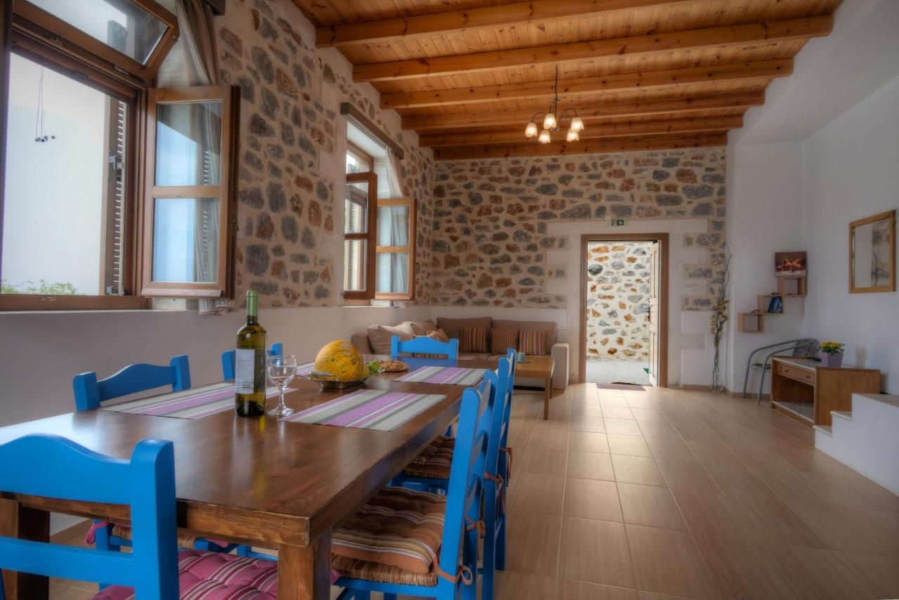 Stone Villa I In Petres Pétresz Kültér fotó