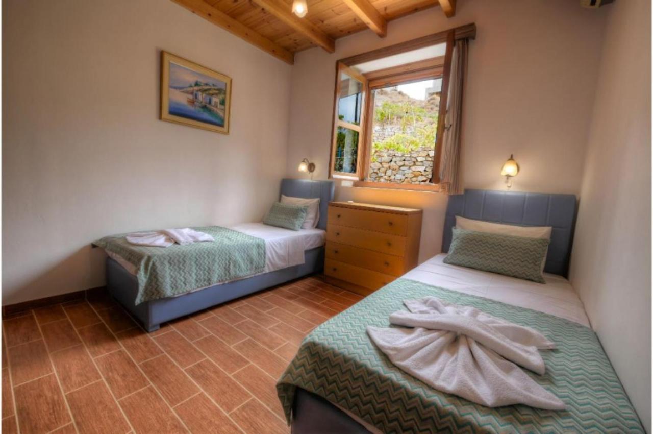 Stone Villa I In Petres Pétresz Kültér fotó