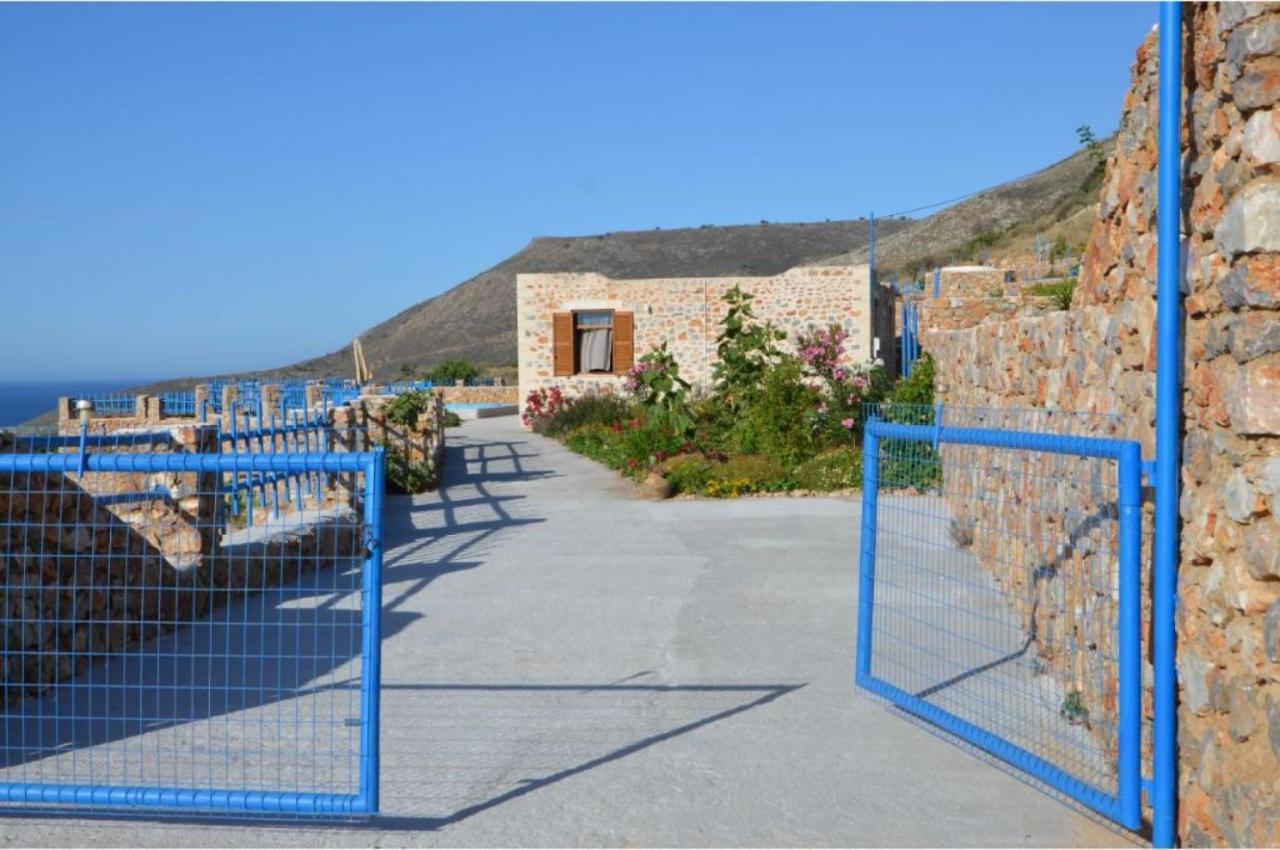 Stone Villa I In Petres Pétresz Kültér fotó