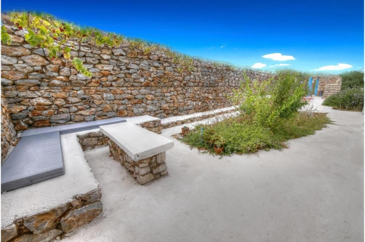 Stone Villa I In Petres Pétresz Kültér fotó